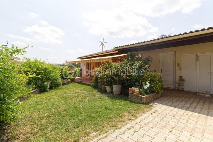 A louer MAISON  4 PIECES 79 M2  NIMES