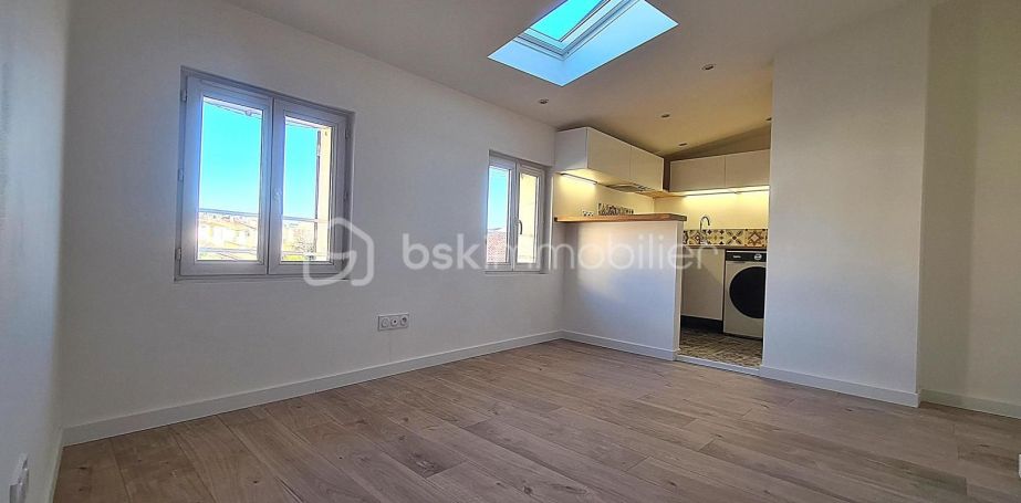 A louer STUDIO  17 M2  LA CRAU