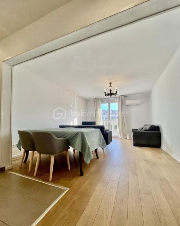 A louer APPARTEMENT T2 52 M2 TERRASSE BORD DE MER PROPRIANO