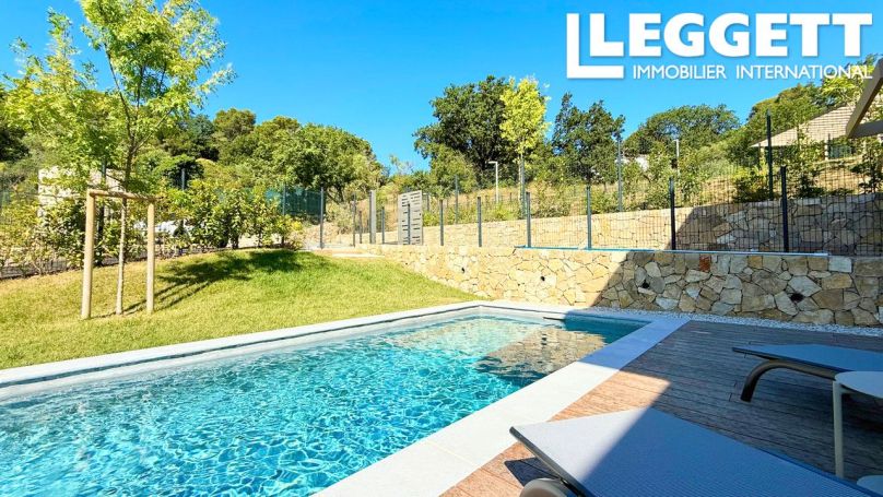 A louer MAISON  4 PIECES 141 M2  MOUGINS