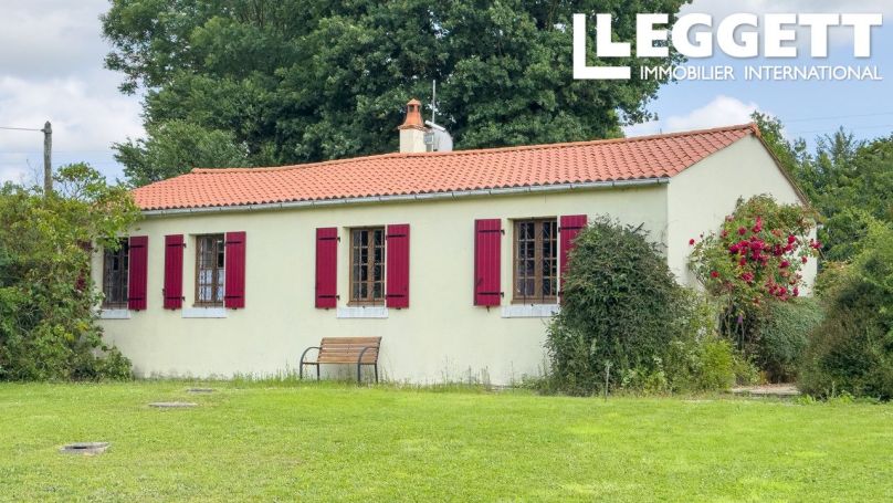 A vendre Charmante maison 3 chambres avec garage double, jardin et terrasse  Mouilleron Saint Germain