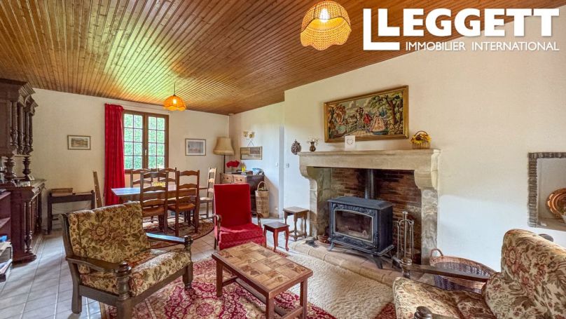 A vendre Charmante maison 3 chambres avec garage double, jardin et terrasse  Mouilleron Saint Germain