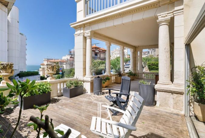 A vendre BEL APPARTEMENT DE CARACTERE BIARRITZ MIRAMAR