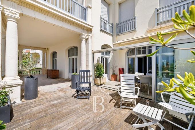 A vendre BEL APPARTEMENT DE CARACTERE BIARRITZ MIRAMAR