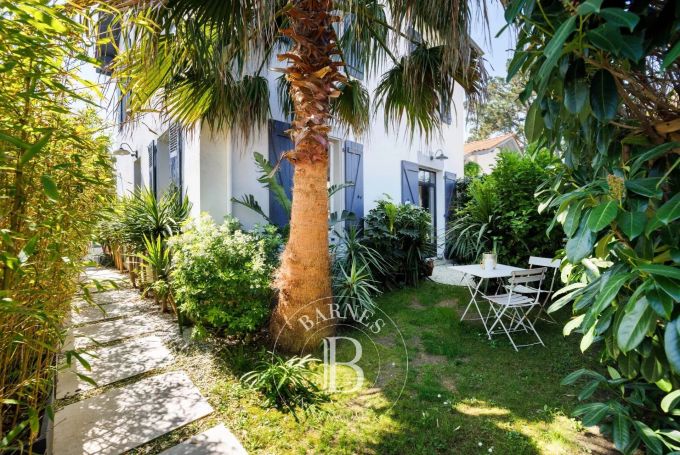 A vendre CHARMANTE MAISON ANNEES 20 GOLF DU PHARE ANGLET LIMITE BIARRITZ