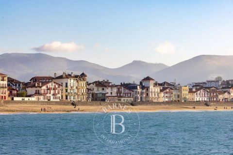A vendre TERRAIN 609 M2 BORD DE MER SAINT JEAN DE LUZ