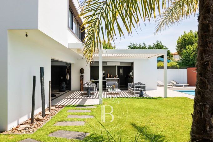 A vendre MAISON CONTEMPORAINE 145 M² ANGLET BLANCPIGNON