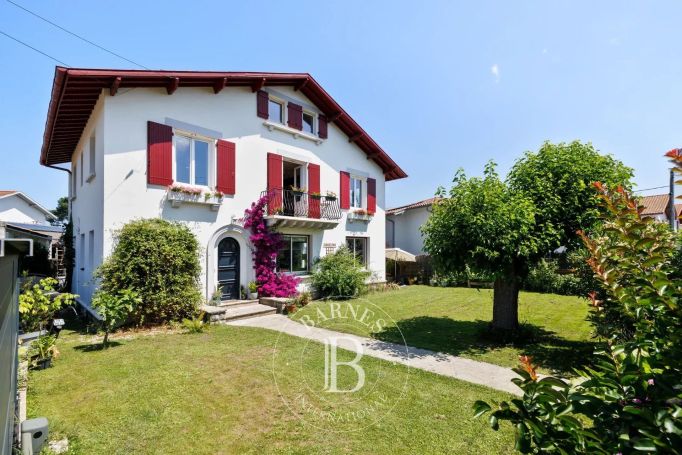 A vendre MAISON FAMILIALE 7 PIECES ANGLET