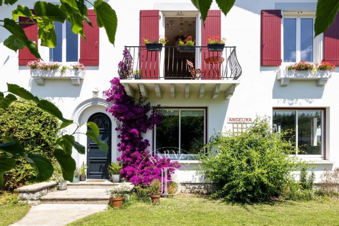 A vendre MAISON FAMILIALE 7 PIECES ANGLET