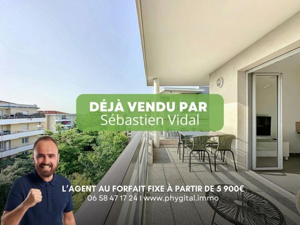 A louer APPARTEMENT DE PRESTIGE T3 59 M2 TERRASSE BORD DE MER ANTIBES