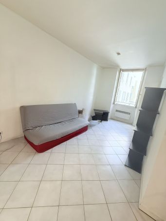 A vendre APPARTEMENT T2 41 M2 BORD DE MER TOULON