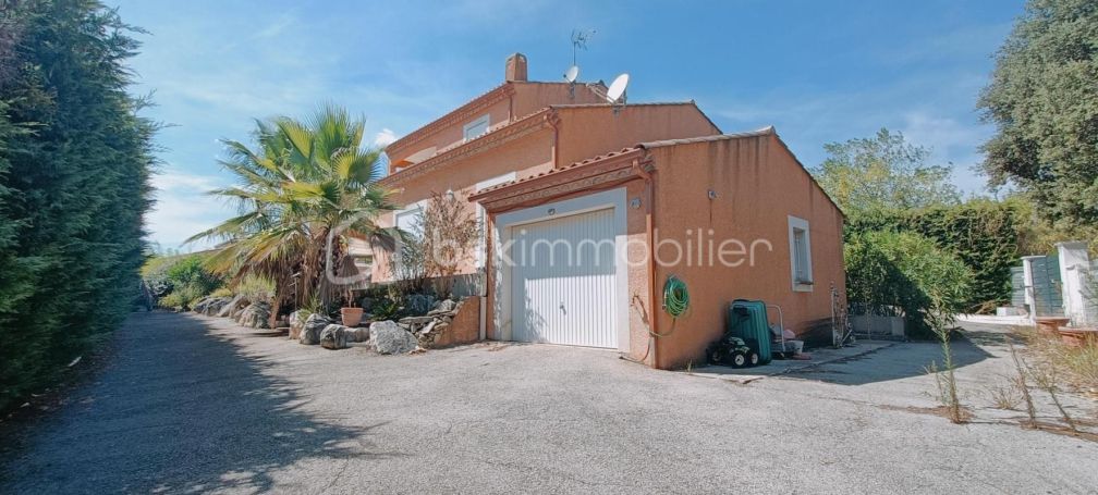 A louer MAISON  6 PIECES 185 M2  SAINT THEODORIT
