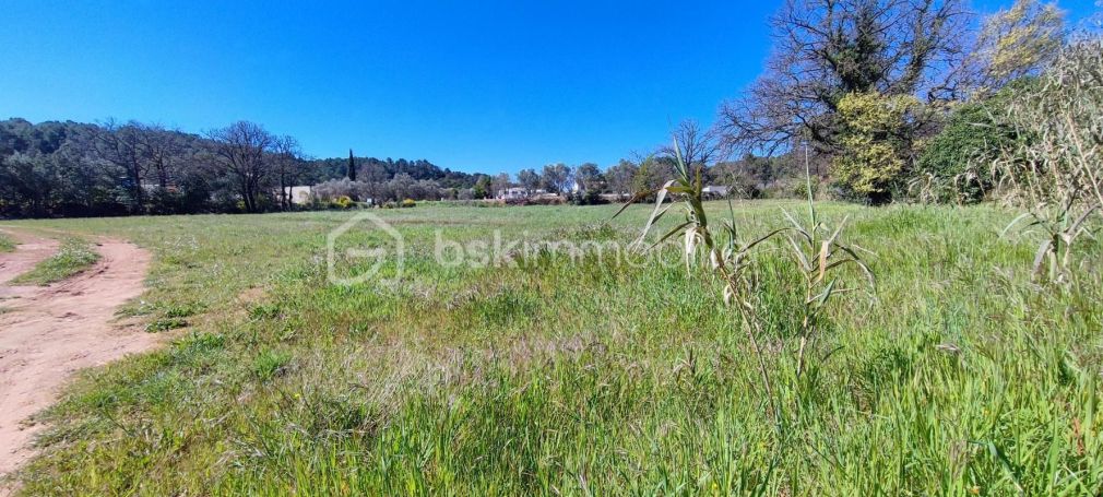 A louer MAISON  2 341 M2  GIGNAC