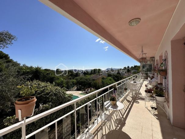 A louer MAISON  DE MAîTRE VUE MER TOULON