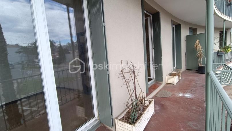 A louer APPARTEMENT T4 68 M2 BORD DE MER LA SEYNE SUR MER