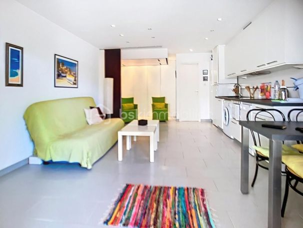 A louer STUDIO  29 M2 TERRASSE PLAGE à PIED CASAGLIONE