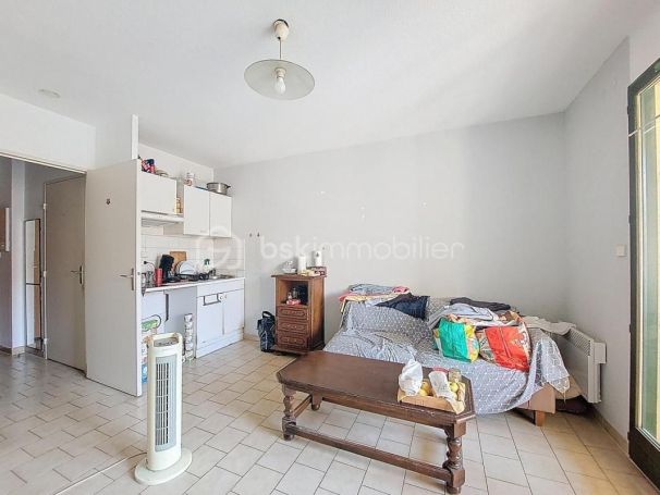 A louer STUDIO  22 M2 BORD DE MER SANARY SUR MER