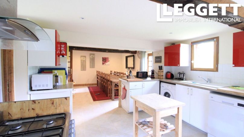A vendre Ensemble Immobilier en briques et colombages entre LISIEUX ET  ST PIERRE EN AUGE