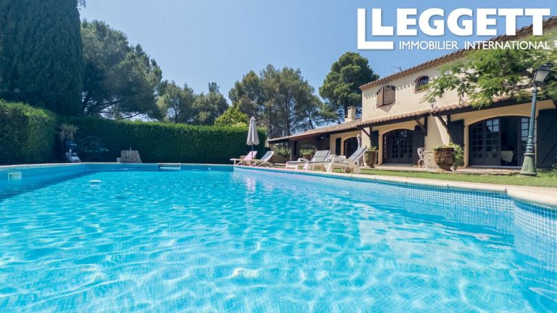 A louer MAISON  7 PIECES 215 M2  BEZIERS