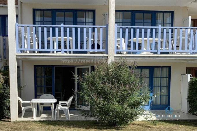 A louer APPARTEMENT T3 30 M2 TERRASSE BORD DE MER LES SABLES D OLONNE