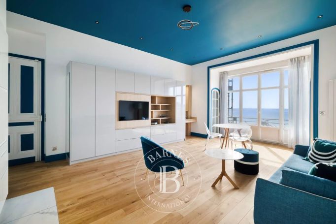 A vendre BORD DE MER BIARRITZ