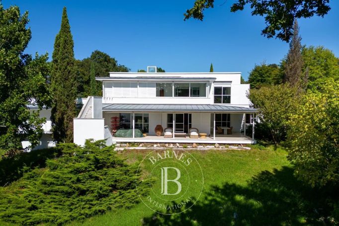 A louer MAISON  D'ARCHITECTE  SAINT JEAN DE LUZ