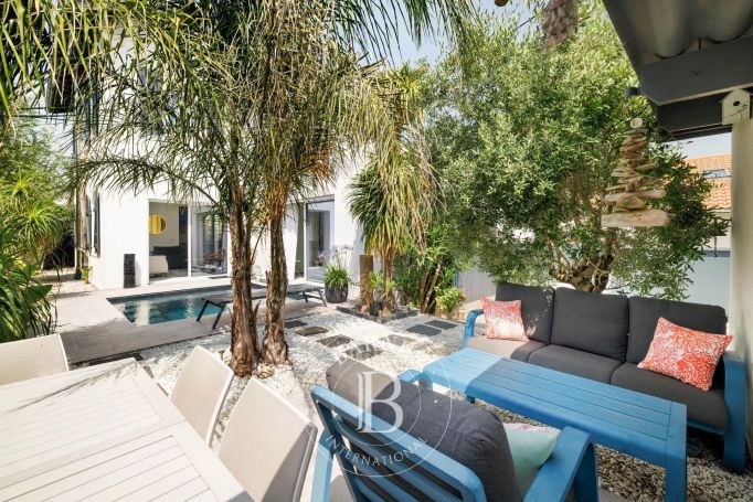 A vendre MAISON  5 PIECES 127 M2 BORD DE MER ANGLET