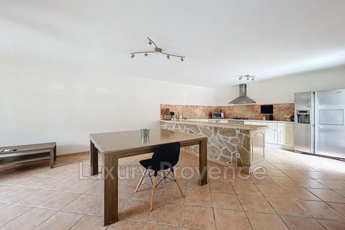 A louer APPARTEMENT T4 87 M2 TERRASSE  GARDANNE
