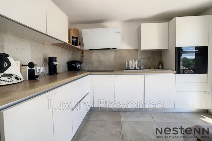 A louer APPARTEMENT NEUF T3 66 M2 TERRASSE  GREASQUE