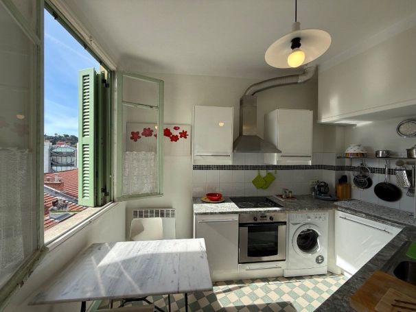 A louer APPARTEMENT T2 34 M2 TERRASSE BORD DE MER NICE