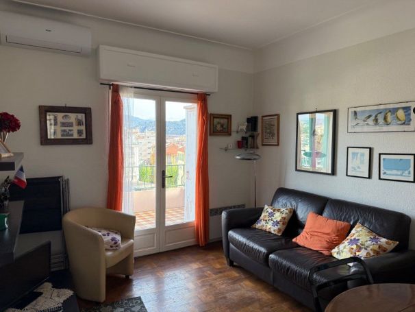 A louer APPARTEMENT T2 34 M2 TERRASSE BORD DE MER NICE