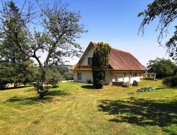A vendre MAISON  9 PIECES 235 M2 BORD DE MER EU Centre ville et plage