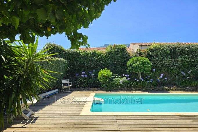 A vendre MAISON  4 PIECES 122 M2  LAROQUE DES ALBERES Village