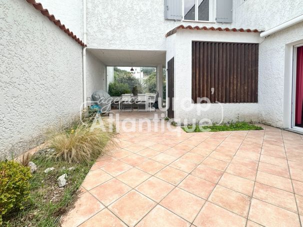A louer MAISON  5 PIECES 95 M2 BORD DE MER LA PALMYRE