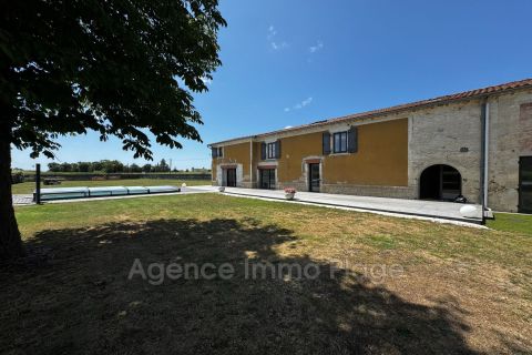 A vendre MAISON  6 PIECES 250 M2  BEGADAN