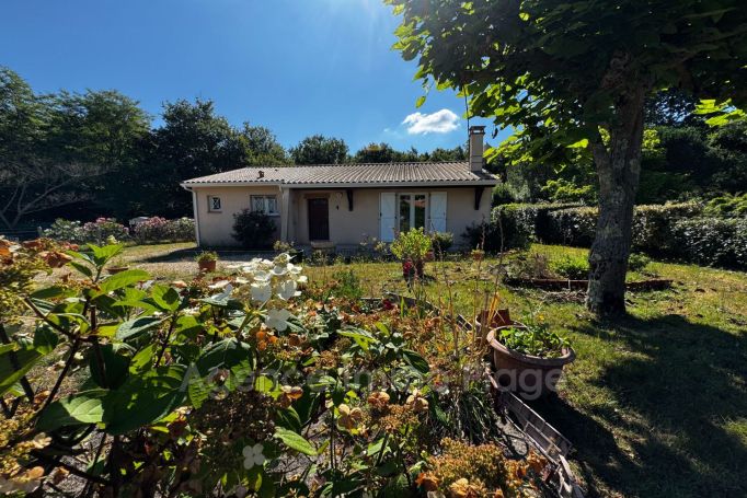 A vendre MAISON  3 PIECES 75 M2  SAINT VIVIEN DE MEDOC campagne