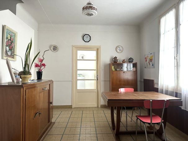 A vendre Face a&nbsp; la Vie, 2 appartements et leurs dependances 85800 Saint-Gilles-Croix-de-Vie