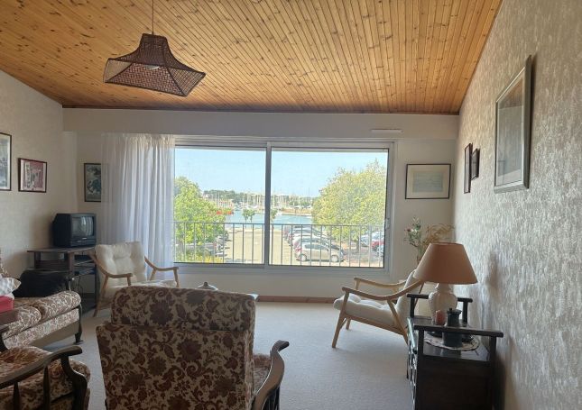 A vendre Face a&nbsp; la Vie, 2 appartements et leurs dependances 85800 Saint-Gilles-Croix-de-Vie