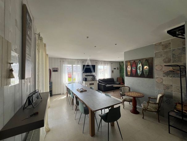 A vendre MAISON  9 PIECES 168 M2 BORD DE MER LONGEVILLE SUR MER