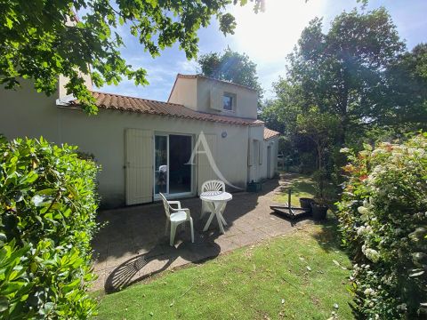 A vendre MAISON  3 PIECES 61 M2 BORD DE MER LONGEVILLE SUR MER