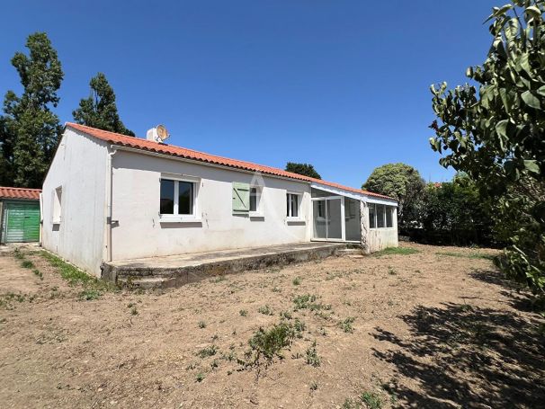 A vendre MAISON  4 PIECES 108 M2 BORD DE MER TALMONT SAINT HILAIRE