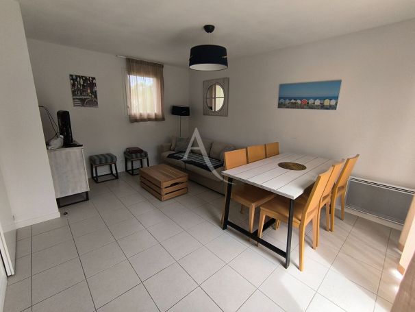 A vendre MAISON  2 PIECES 40 M2 BORD DE MER TALMONT SAINT HILAIRE
