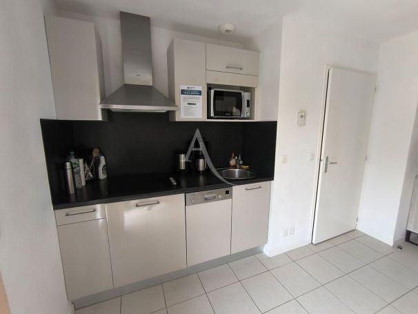 A vendre MAISON  2 PIECES 40 M2 BORD DE MER TALMONT SAINT HILAIRE