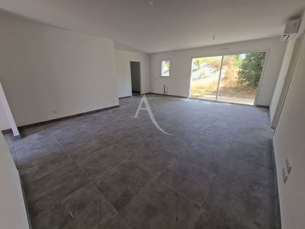 A vendre MAISON  5 PIECES 91 M2 BORD DE MER TALMONT SAINT HILAIRE