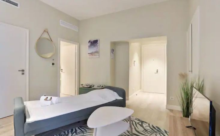 A louer APPARTEMENT T2 41 M2 TERRASSE PLAGE à PIED CANNES
