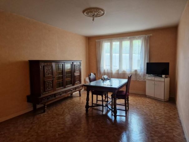 A louer APPARTEMENT T3 66 M2  LISIEUX