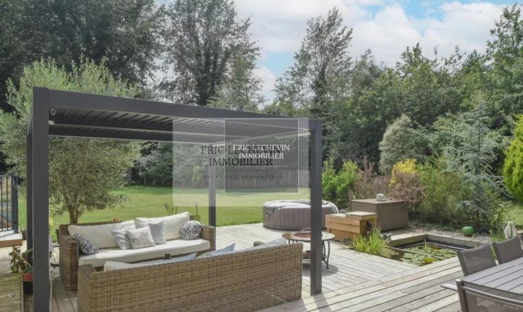 A louer MAISON  9 PIECES 241 M2 BORD DE MER MERLIMONT