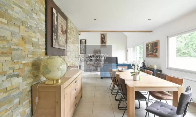 A louer MAISON  9 PIECES 241 M2 BORD DE MER MERLIMONT