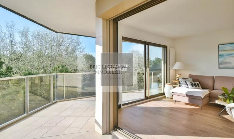 A louer APPARTEMENT T3 60 M2 TERRASSE BORD DE MER LE TOUQUET PARIS PLAGE