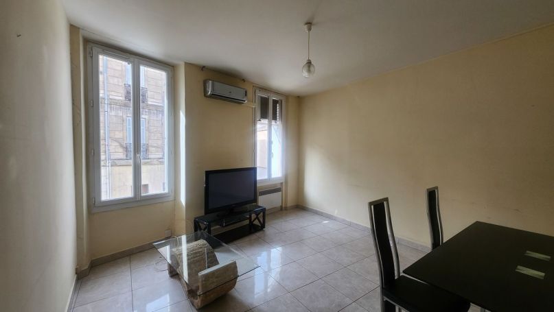 A louer APPARTEMENT T2 45 M2  MARSEILLE 4EME